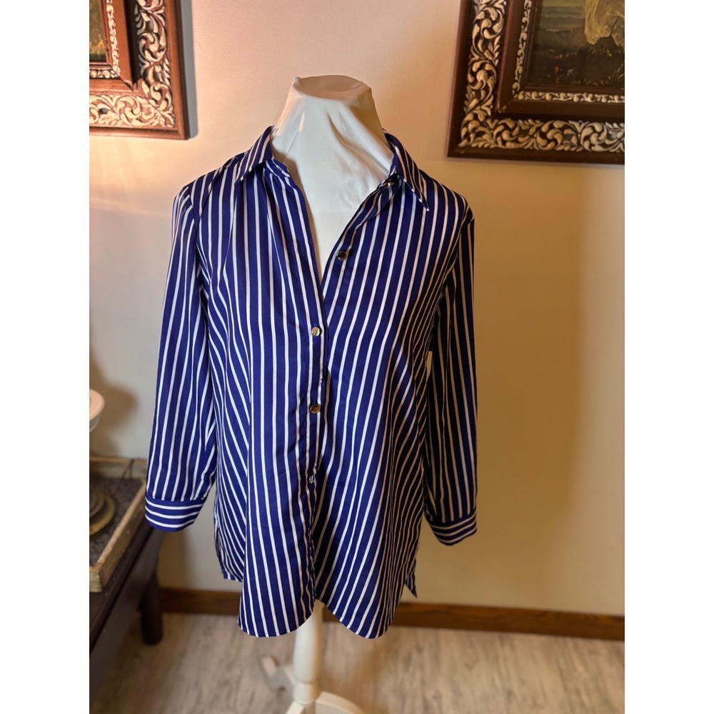Anne Klein Women's Long Sleeve Button Down Shirt Striped Blue‎ White Large - Picture 8 of 8